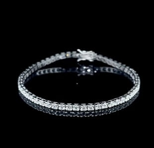 classic Diamond Tennis Bracelet